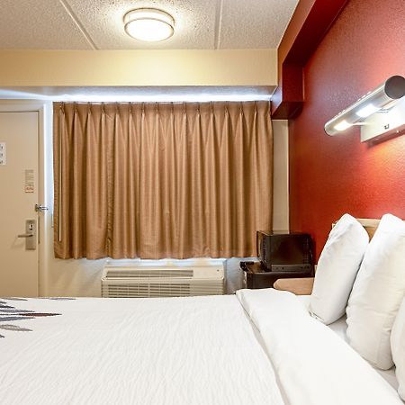 Red Roof Inn St Clairsville - Wheeling West St. Clairsville Εξωτερικό φωτογραφία