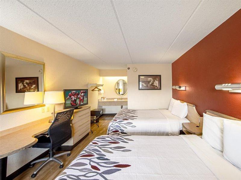 Red Roof Inn St Clairsville - Wheeling West St. Clairsville Εξωτερικό φωτογραφία